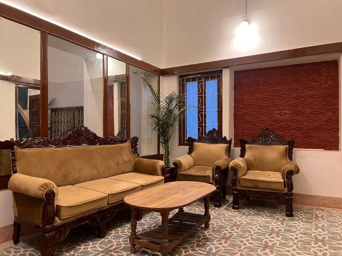 Aavaa Shanti Niwas Varanasi Exteriör bild