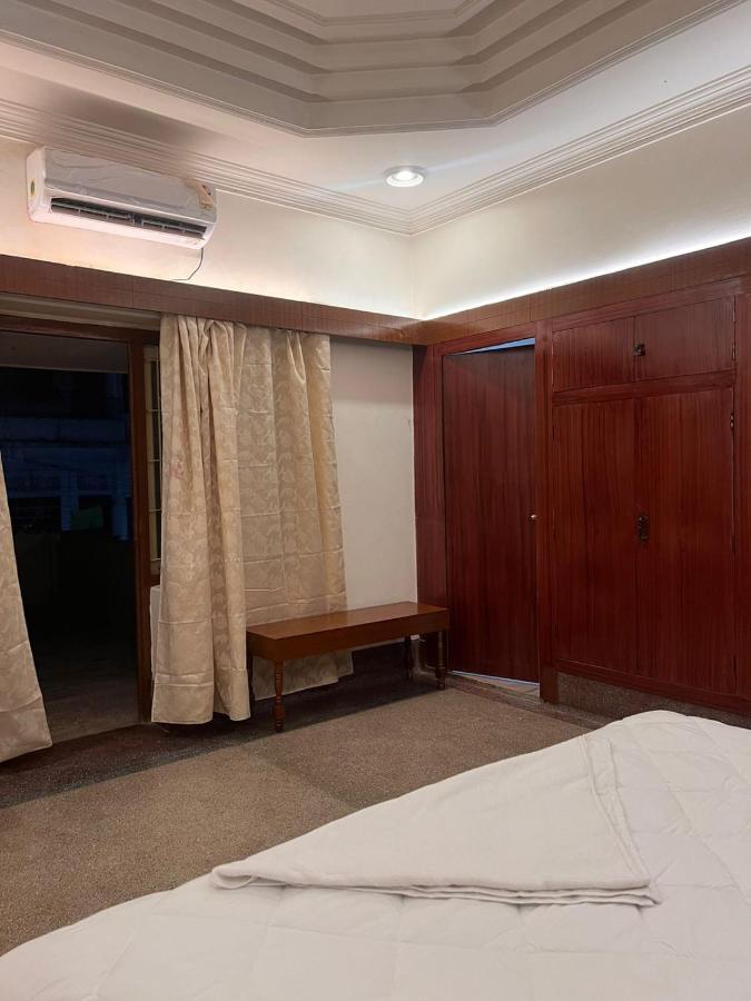 Aavaa Shanti Niwas Varanasi Exteriör bild